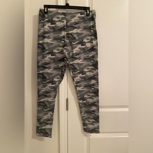 Gray Cano Ankle Leggings